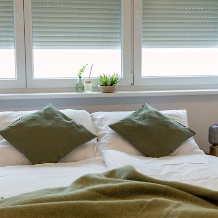 Large Apartments - Great For Groups - With Balcony Or Terrace Viena Exterior foto